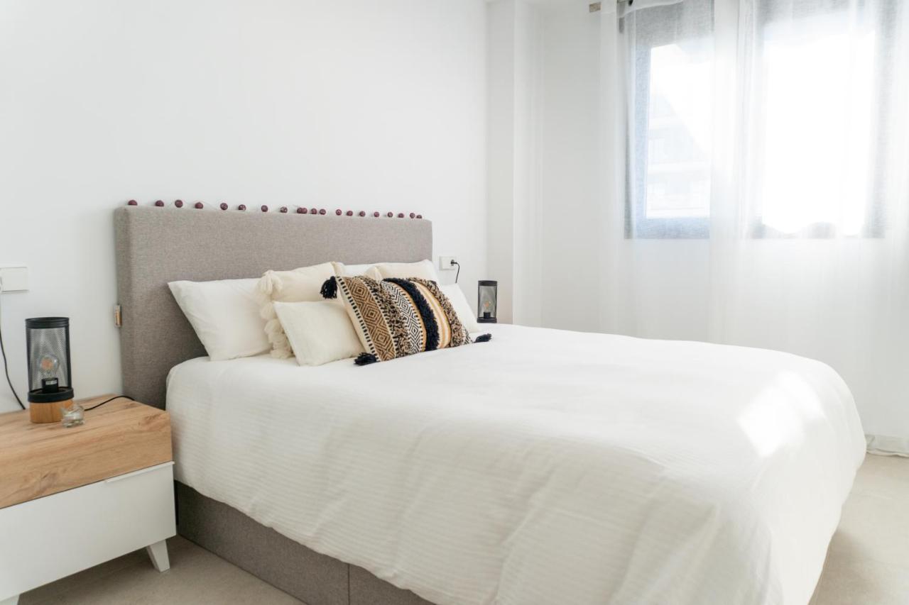 Apartamento Nuevo Junto Al Mar Con Plaza De Garaje!! Perfecto Para Familias Playa de Gandia Eksteriør billede